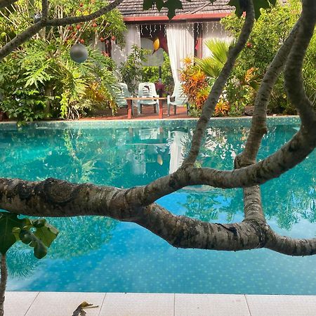 Taman Indah Resort Tamanredjo Exterior photo